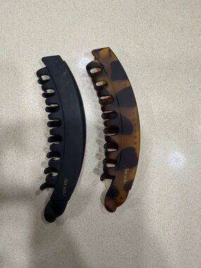 Kitsch Banana Hair Claw Clips Black + Tortoiseshell Set New